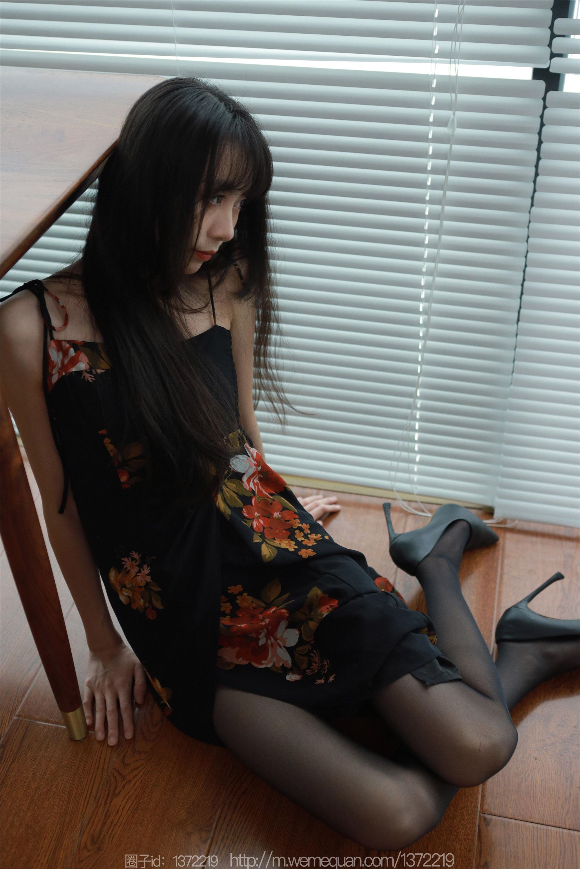 IESS异思趣向  2023.04.28 丝享家 1435 团团《黑色高跟鞋》